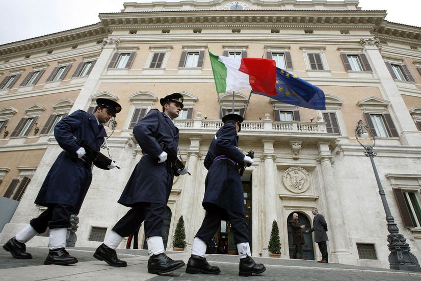 Guards outside Italian Parliament