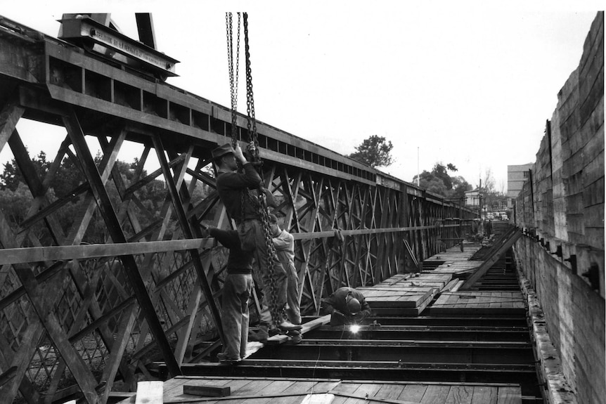Chandler Highway Bridge construction works, 1930