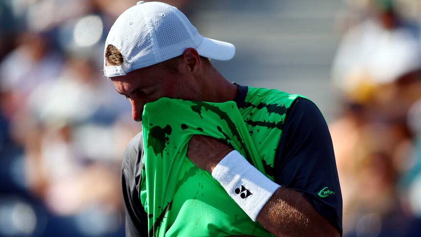 Lleyton Hewitt goes down to Tomas Berdych at the US Open