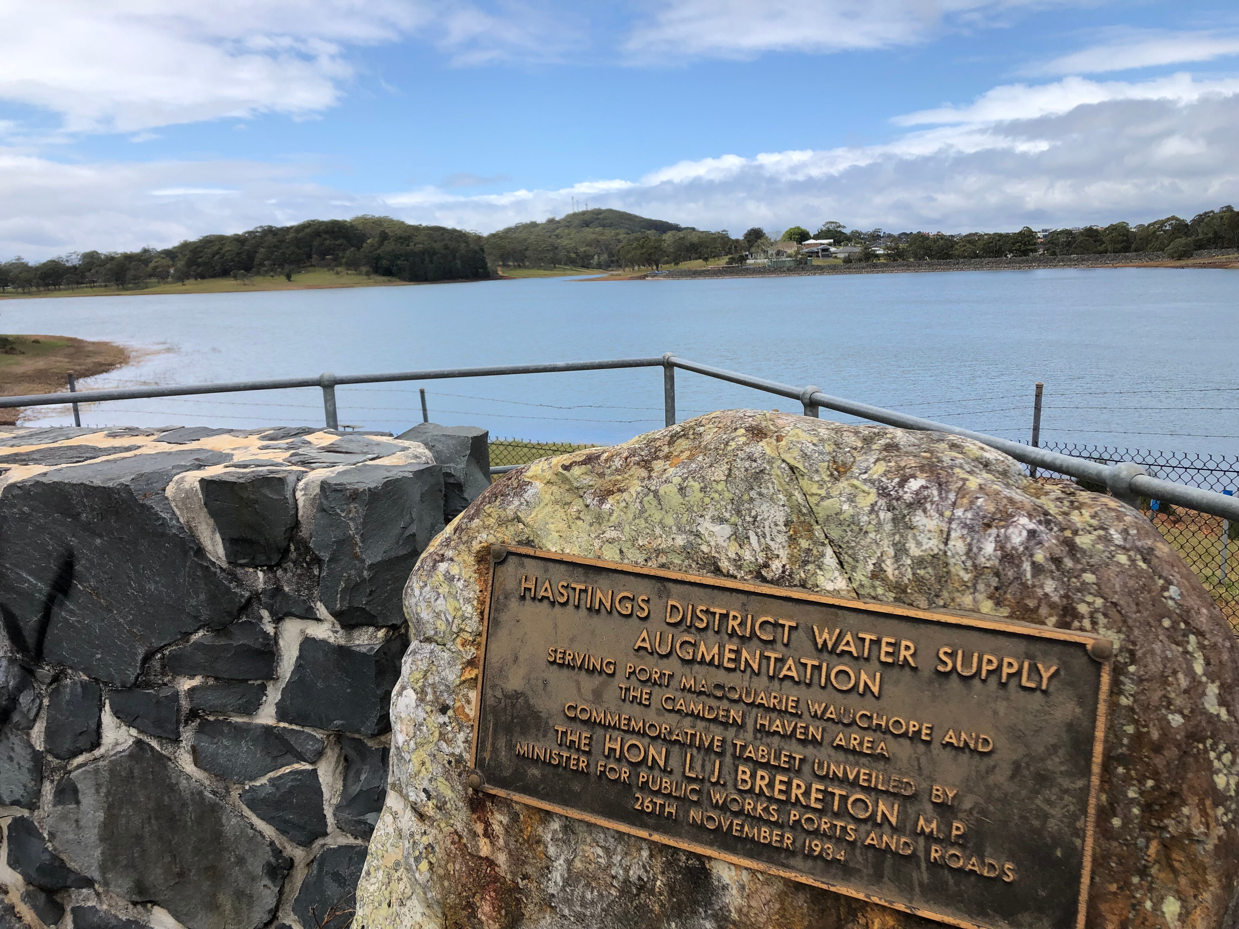 Port Macquarie council resumes fluoridation, but dentists worry about