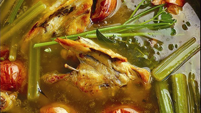Maggie Beer's golden chicken stock - ABC News