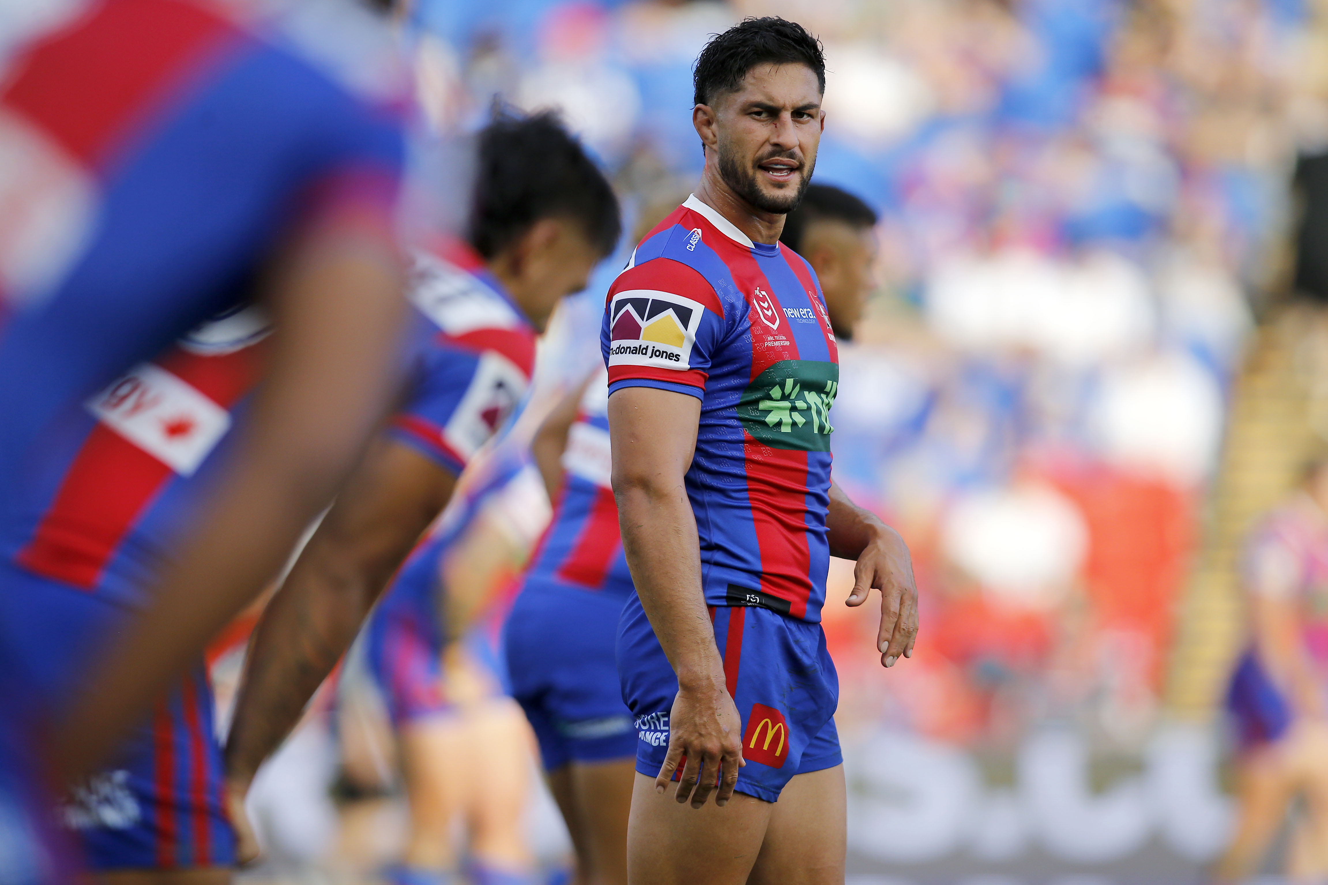 Live: Knights welcome back  million playmaker for Roosters showdown
