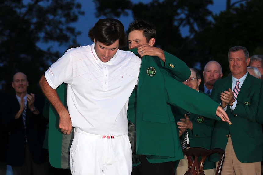 Bubba Watson receives the green jacket