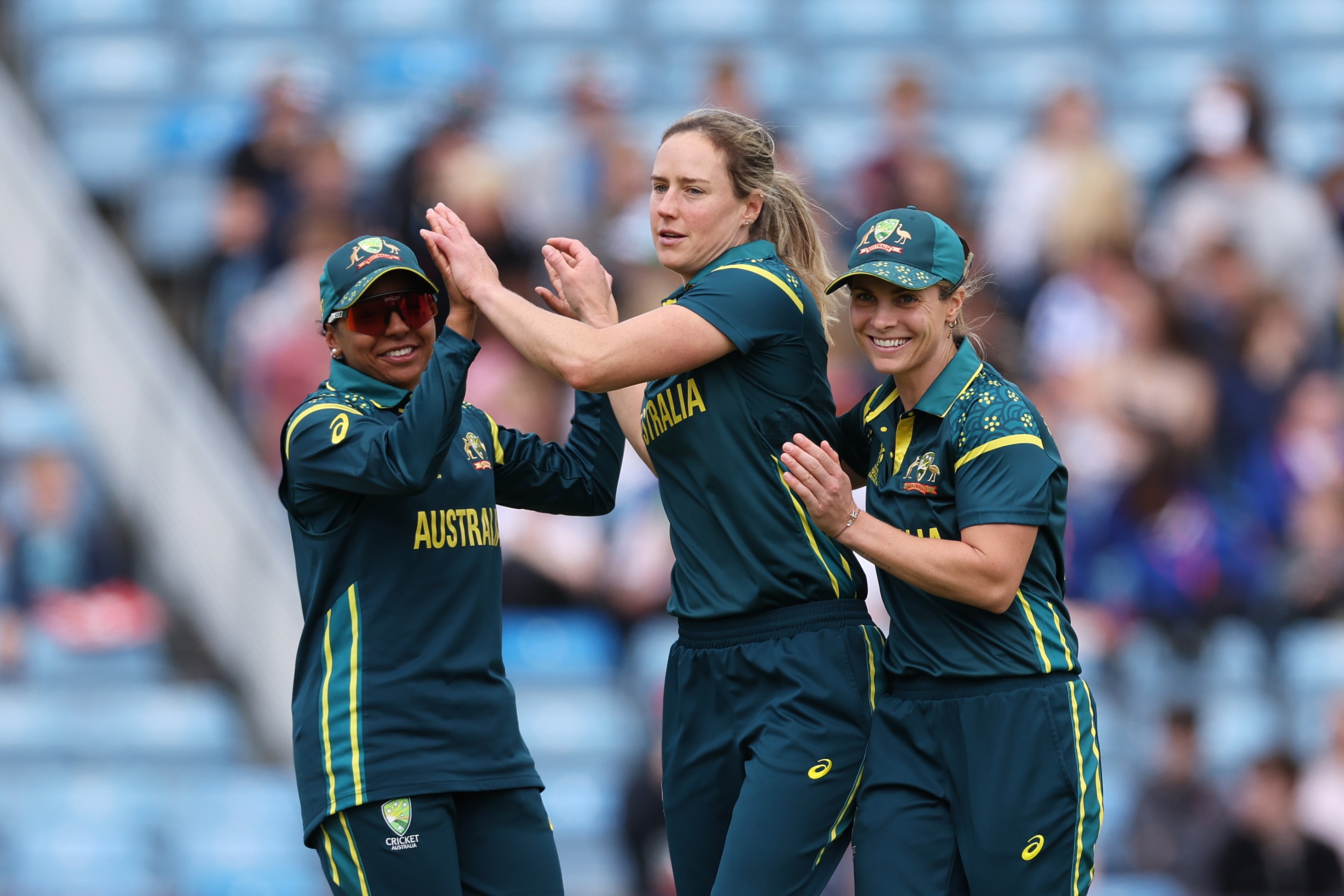 Perry makes ominous return with the ball in T20 World Cup trouncing