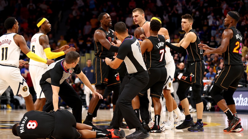 Denver Nuggets, Miami Heat in confrontation after big hit by NBA MVP Nikola  Jokic on Markieff Morris - ABC News