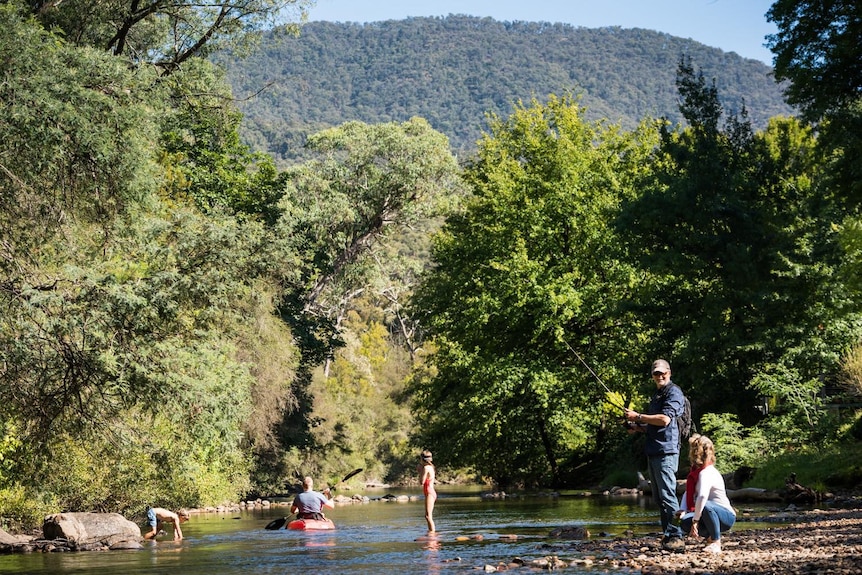 family enjoy recreation in jamieson river