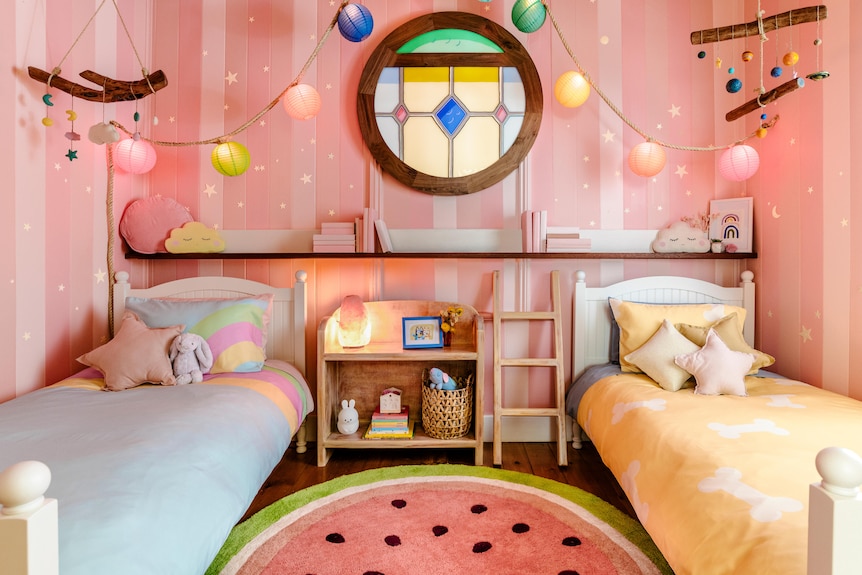 A pink and blue bedroom replicating the room for Bluey in the children's cartoon show
