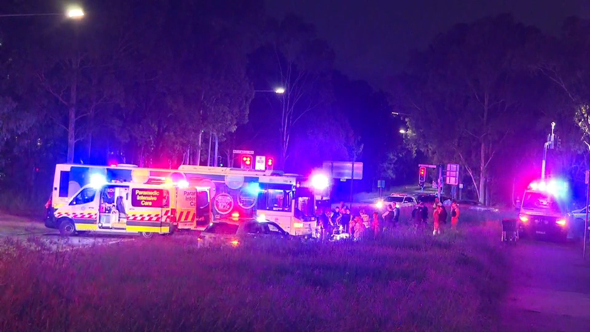 Teenagers die in trail bike crash with bus in Bossley Park, in Sydney's  west - ABC News
