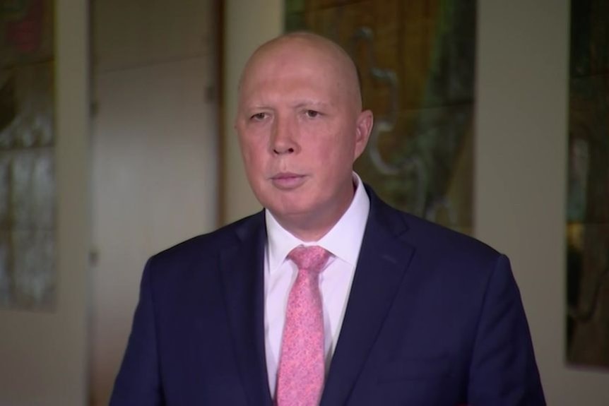 彼得·达顿（Peter Dutton）支持不告诉总理有关强奸案的决定