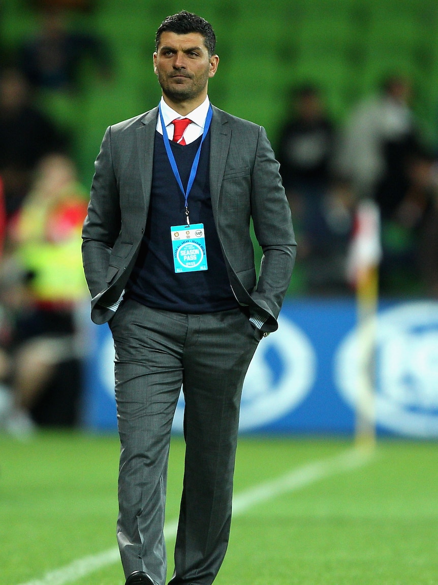 Aloisi looks on during the Heart's loss to Sydney FC