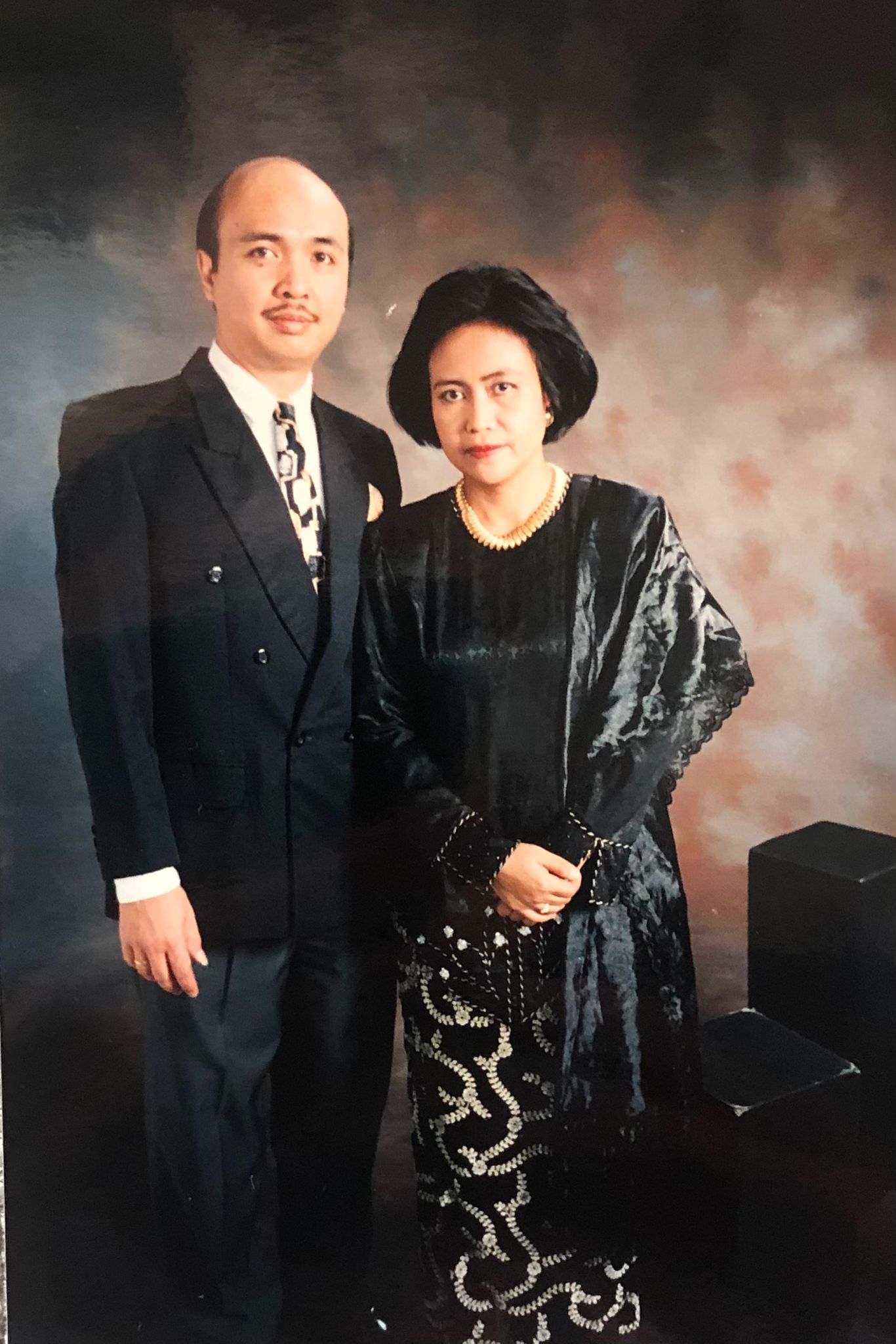 Putu Pendit with wife