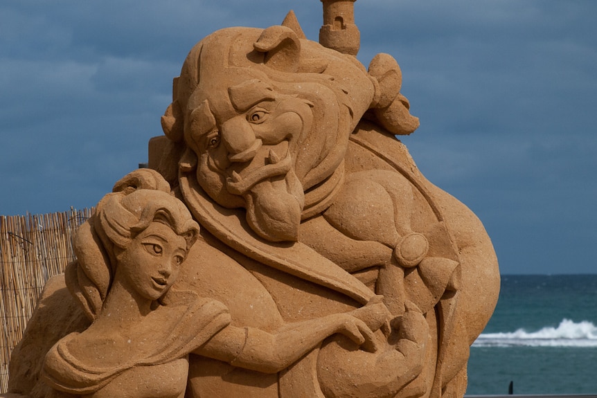 Disney princesses and pirates sand sculpture display at Port Noarlunga -  ABC News