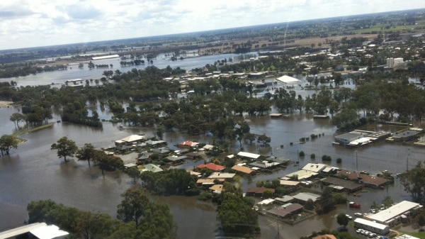Auditor-general says flood recovery model too fragmented