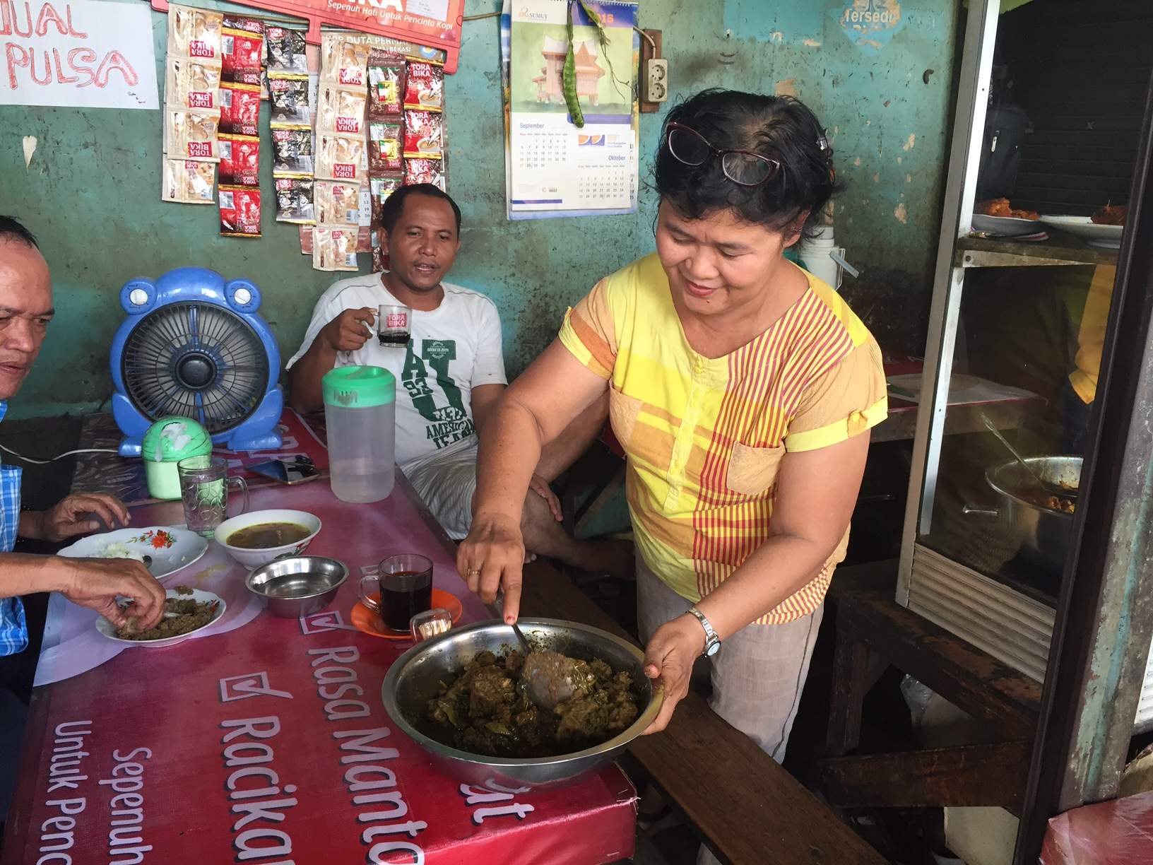 Indonesia cracks down on dog meat over rabies fears - ABC News