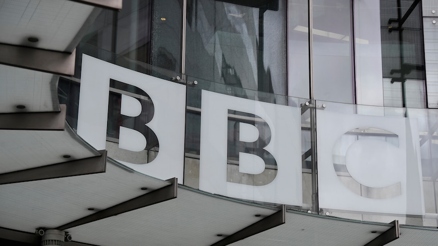 Les autorités indiennes accusent la BBC d’évasion fiscale après la diffusion d’un documentaire critiquant Narendra Modi