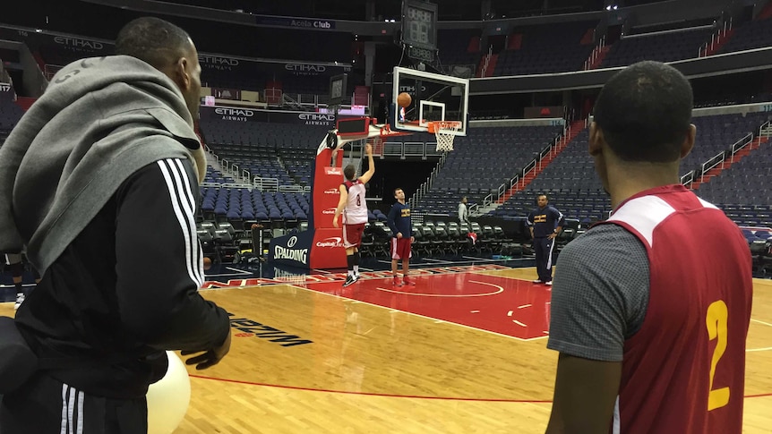 LeBron James and Kyrie Irving watch Matthew Dellavedova at training