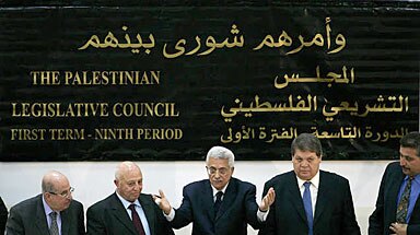 Mahmoud Abbas has held talks with militant groups. (File photo)