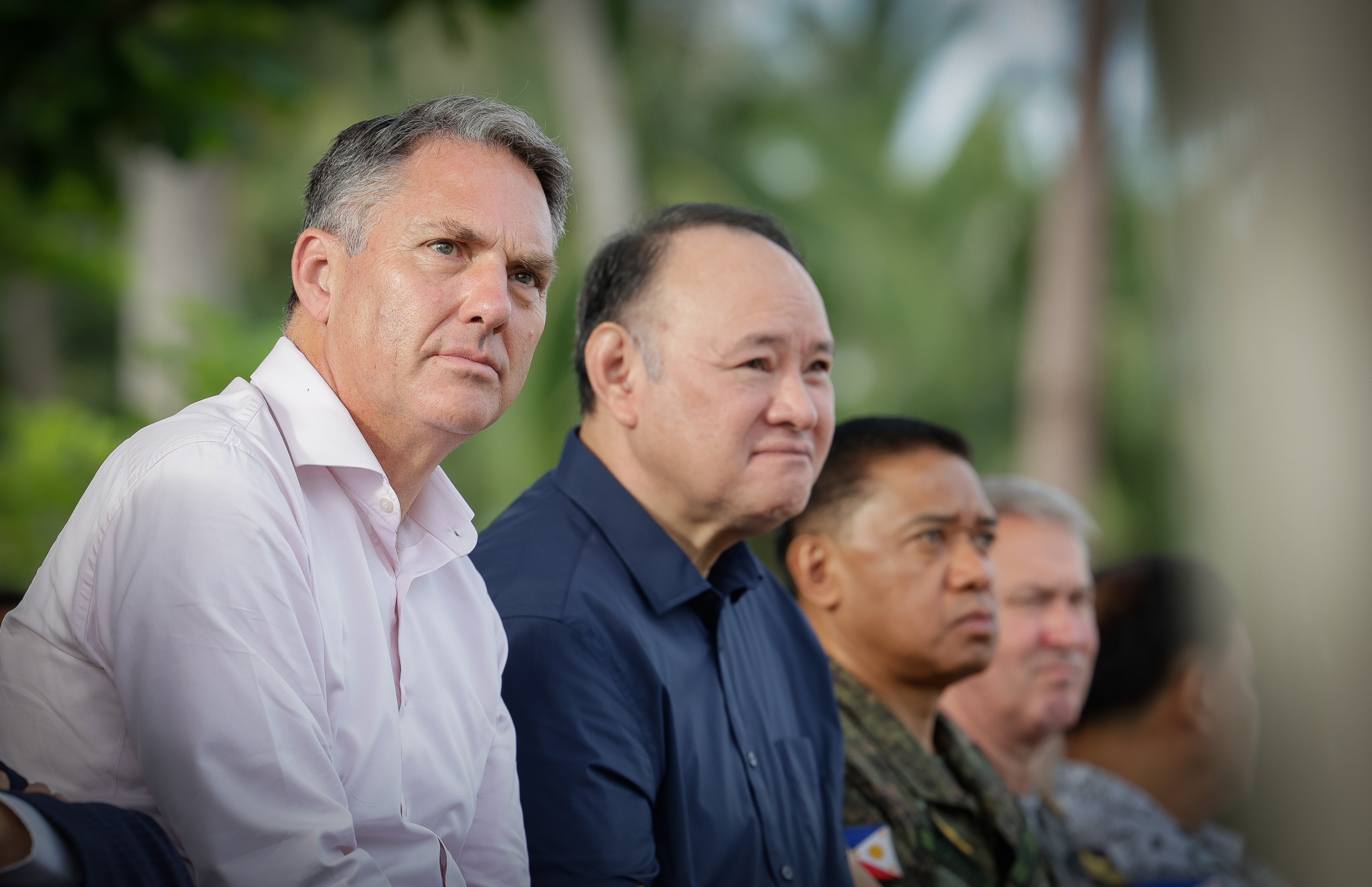 Richard Marles nas Filipinas