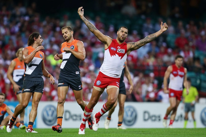 Lance Franklin celebrates a goal against GWS