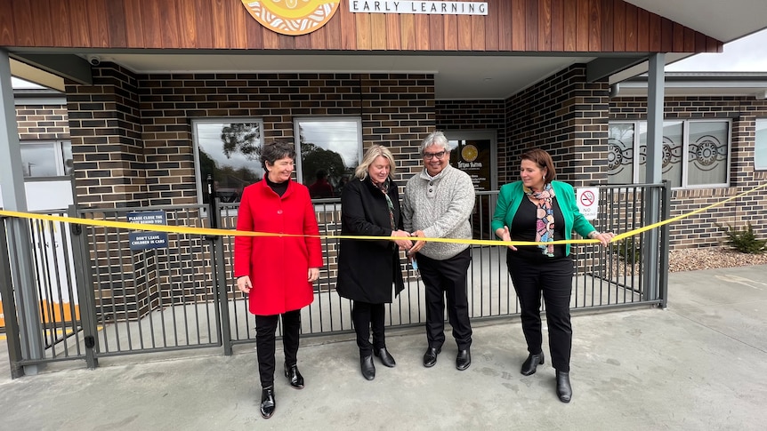 people cut the ribbon for a new indigenous early learning centre in Ballarat