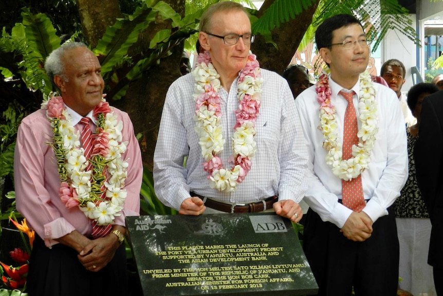 Vanuatu's prime minister Sato Kilman, with Australia's foreign minster Bob Carr