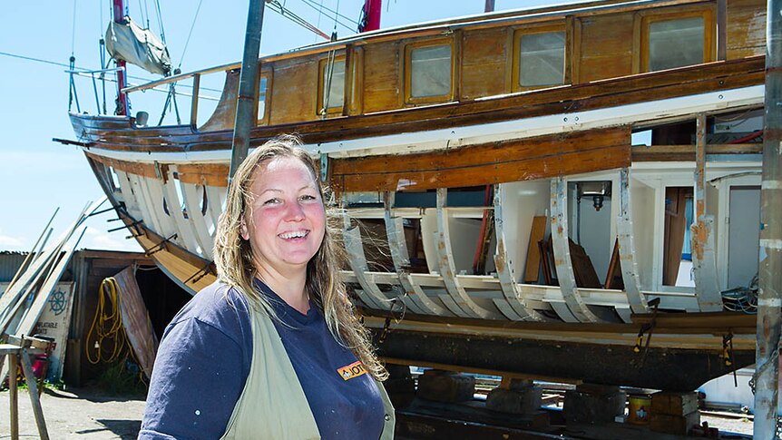 Tamar Shipwright Shirley Looby And A Chinese Junk Named Suzy Wong Abc News