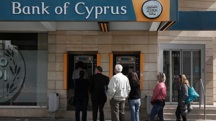 cyprus bank queue