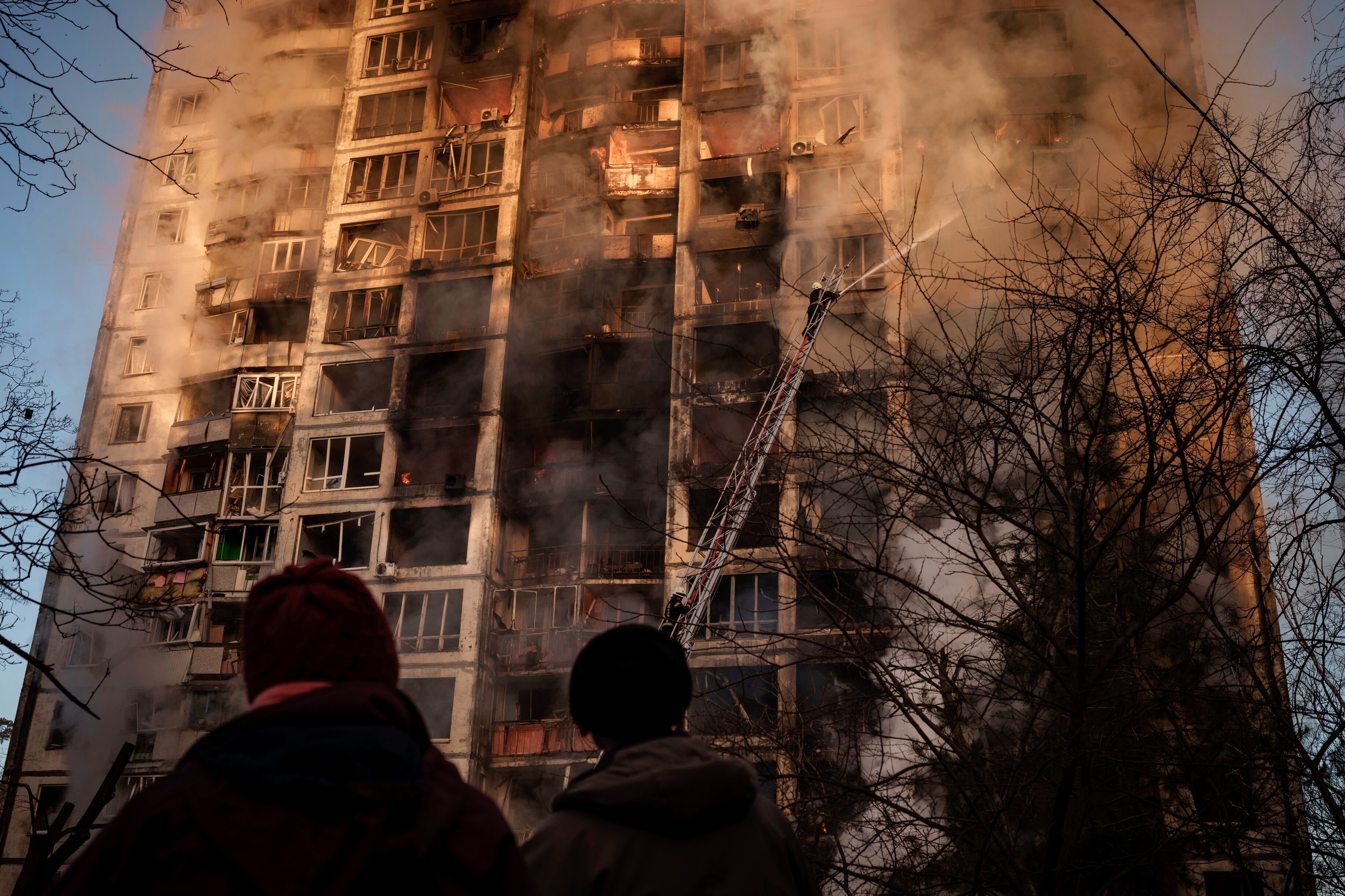 Ukraine's Capital Kyiv Imposes 35-hour Curfew As Russian Shelling ...