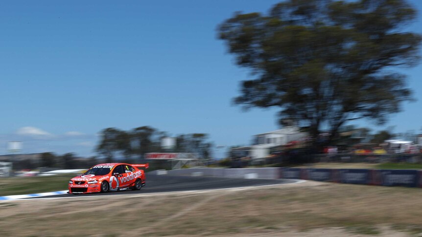 Whincup whips around Winton
