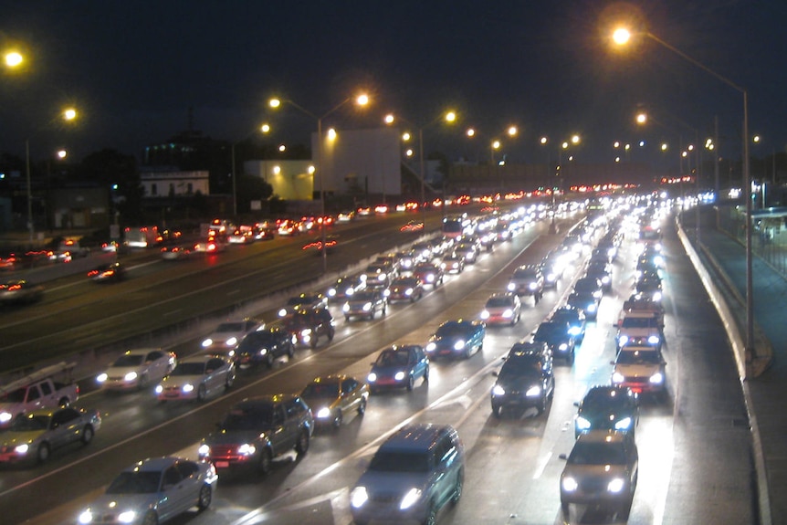 Lines of traffic on the Graham Farmer freeway