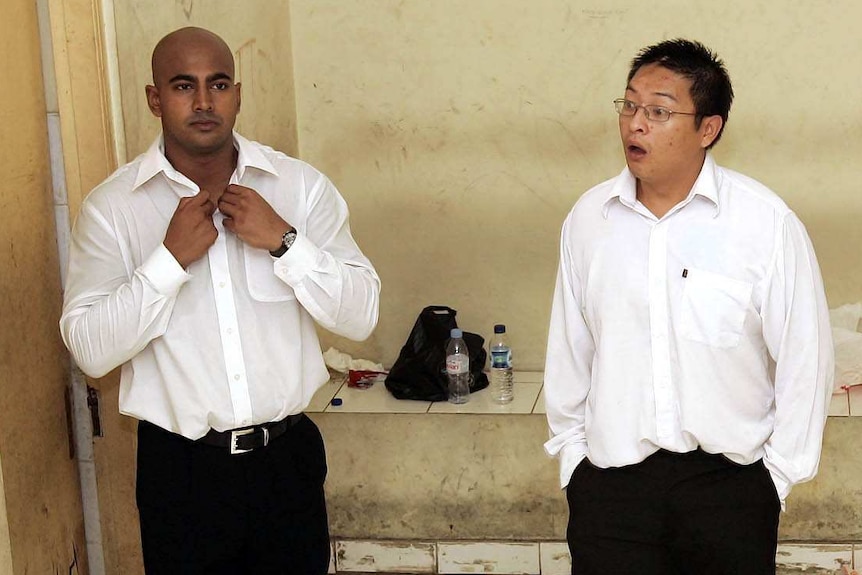 Myuran Sukumaran and Andrew Chan in holding cell