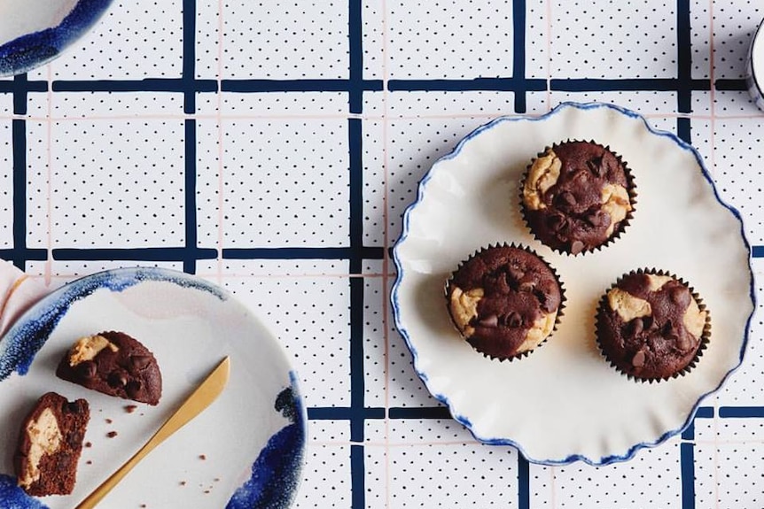 Lunch Lady cupcakes