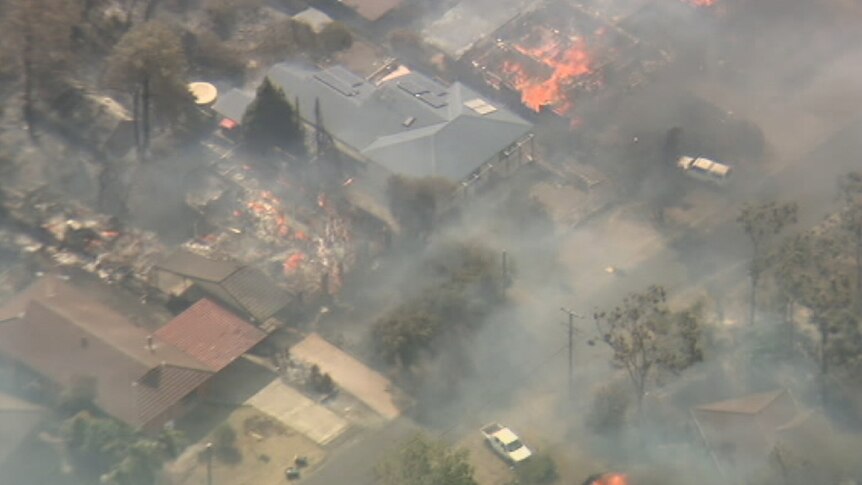 Fire rips through NSW houses