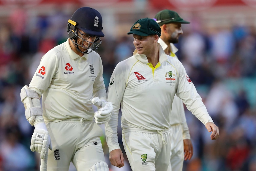 Steve Smith talks with Jack Leach