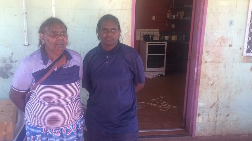 Annette and Ernestine Williams, residents of the Aboriginal community of Santa Teresa, near Alice Springs.
