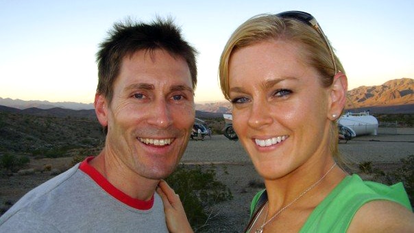 Onetime senior banking watchdog manager Lyndon Kingston and his wife Anna in Nevada in 2007.