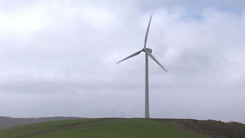 Plans to power shopping centres at Waratah and Maitland using wind turbines.