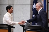 Anthony Albanese and Philippines President Ferdinand Marcos Jr shake hands after holding a press conference at Parliament House.