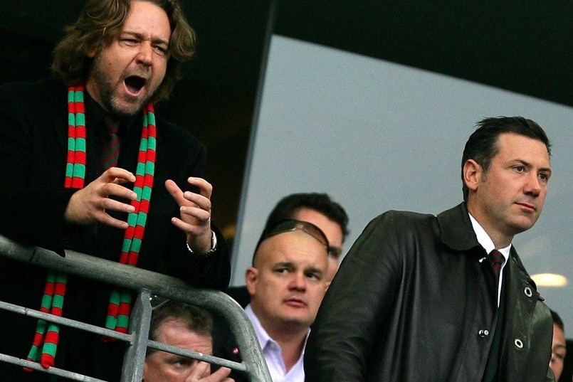 Selling his stake? Russell Crowe (L) alongside Rabbitohs co-owner Peter Holmes a Court.