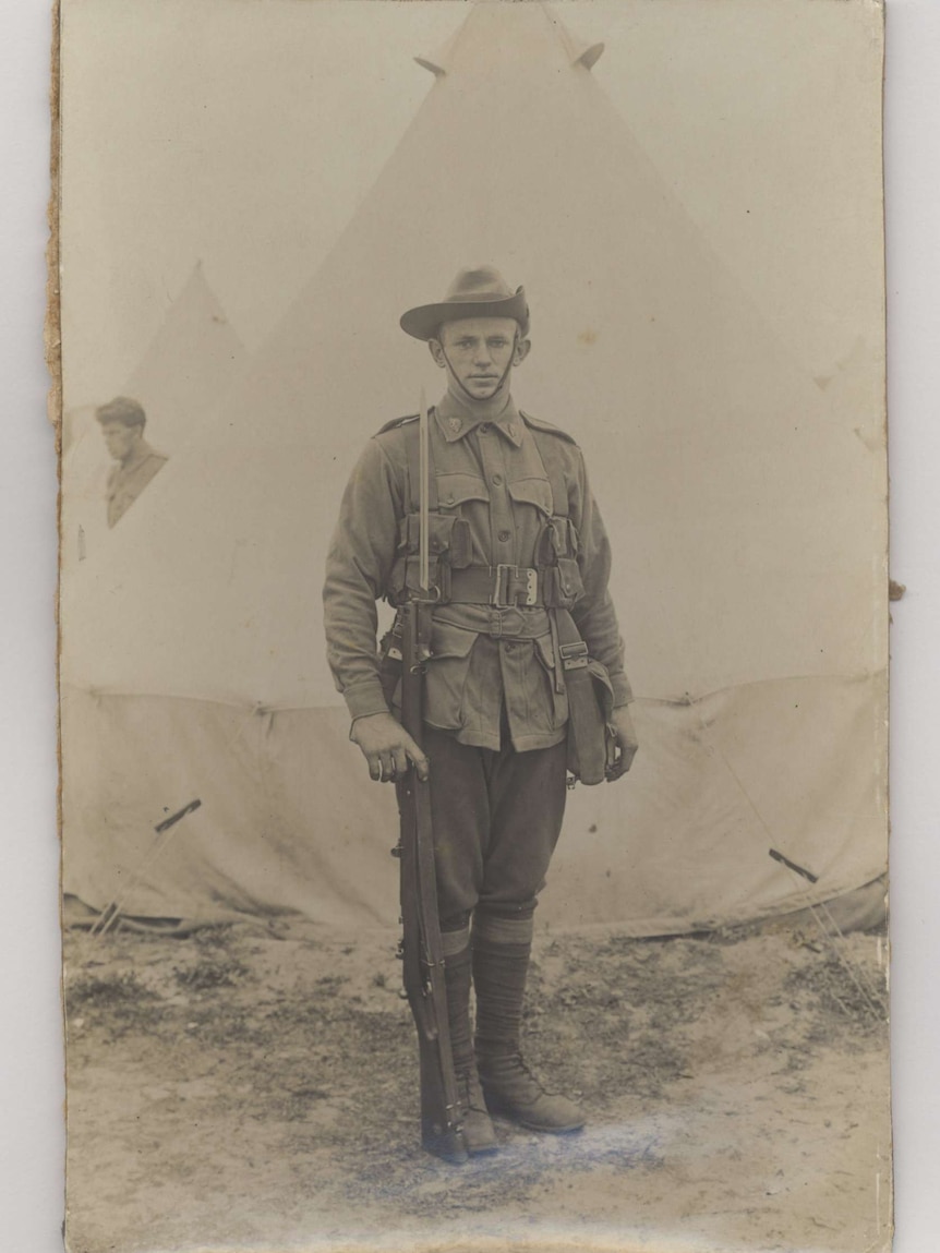 Private Henry Miller Lanser sailed to Egypt with the First Australian Infantry Battalion in October 1914 and was killed in France in 1916.