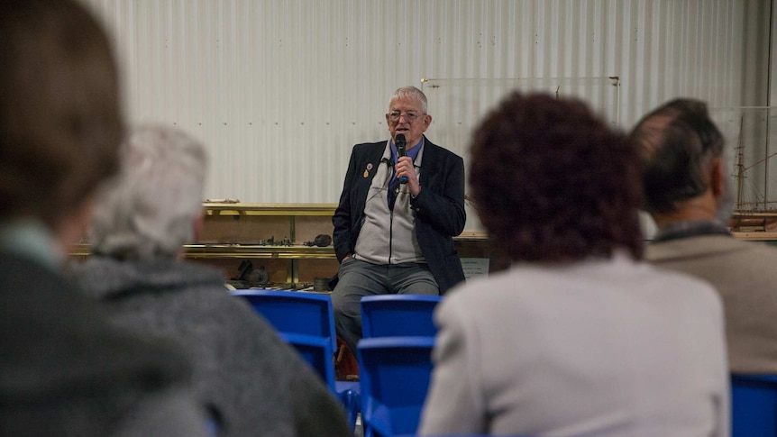 Former Esperance Shire president Merv Andre gives a presentation on Skylab.