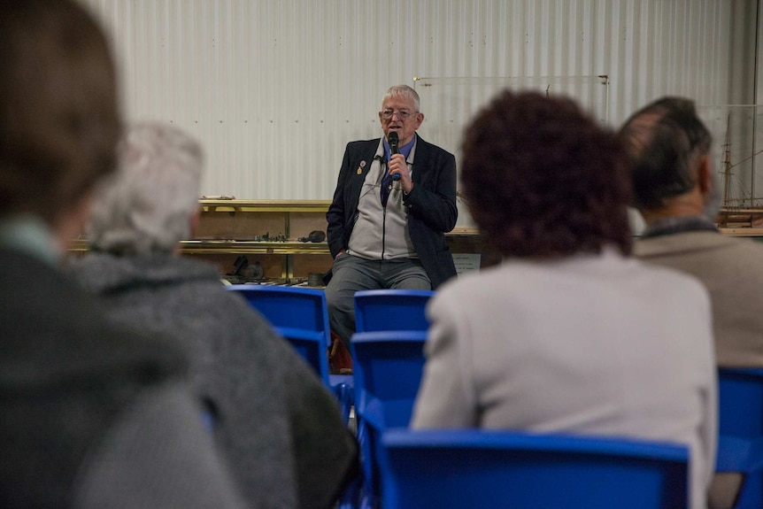 Former Esperance Shire president Merv Andre gives a presentation on Skylab.