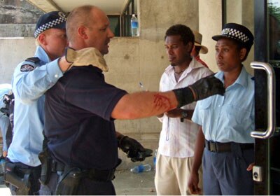 RAMSI officers' riot response criticised - ABC News