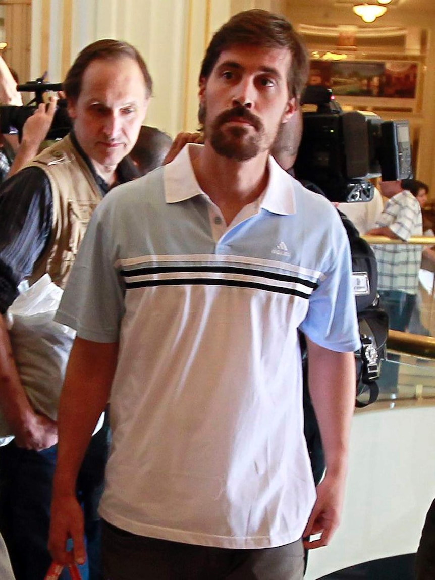 Journalist James Foley being released in Libya in 2011