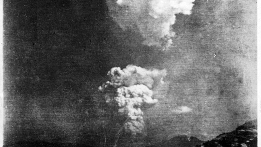 Rare photo of Hiroshima atom bomb cloud