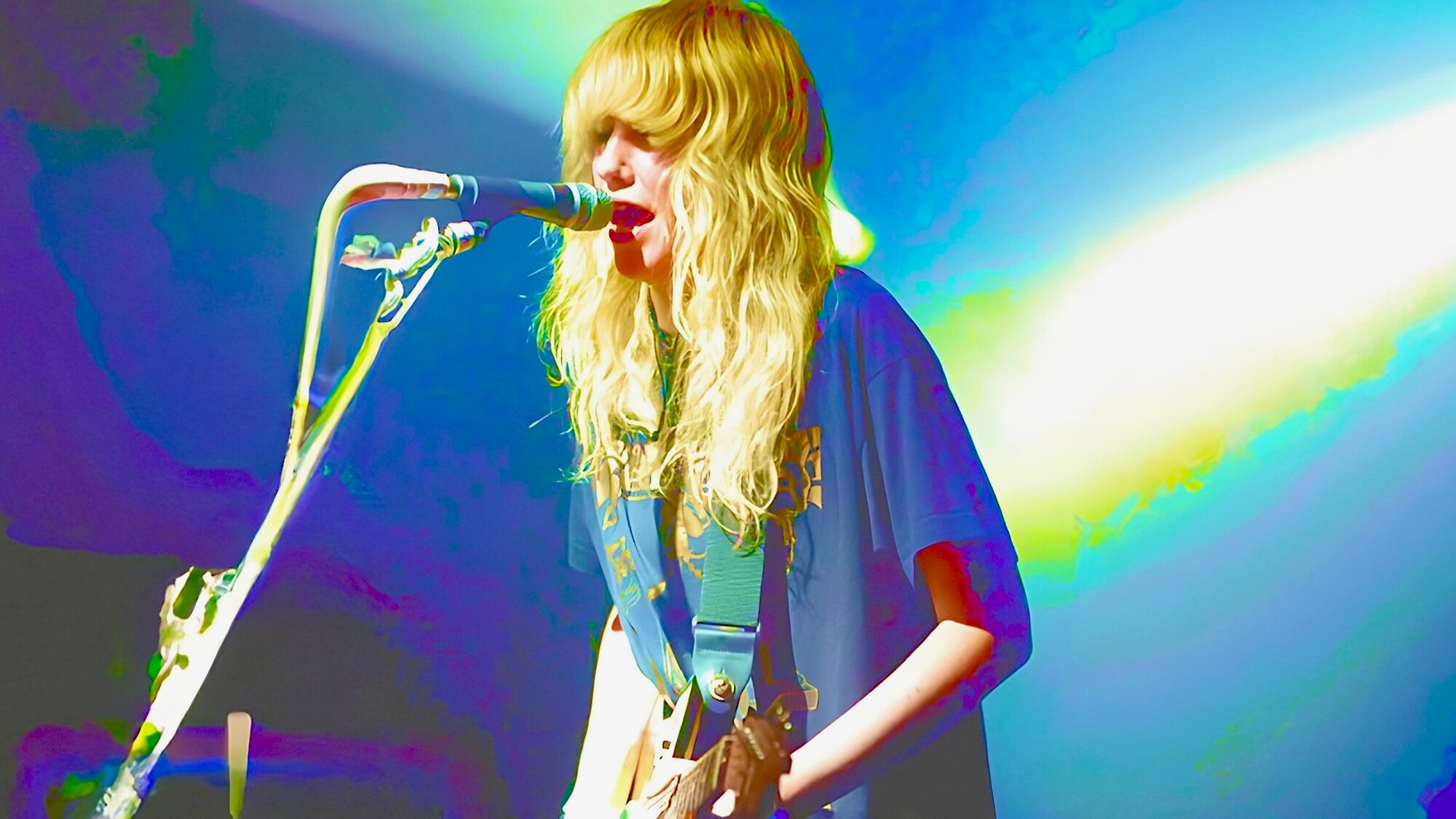 Ladyhawke, live at The Enmore Theatre, Sydney, 2009 - Vimarsana News