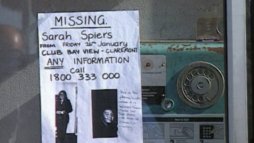 Sarah Spiers missing person poster in a phone box in 1996.