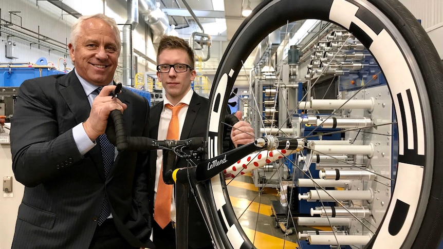 Greg LeMond in Geelong to sign the deal worth $58 million to license Deakin University's carbon fibre manufacturing process.