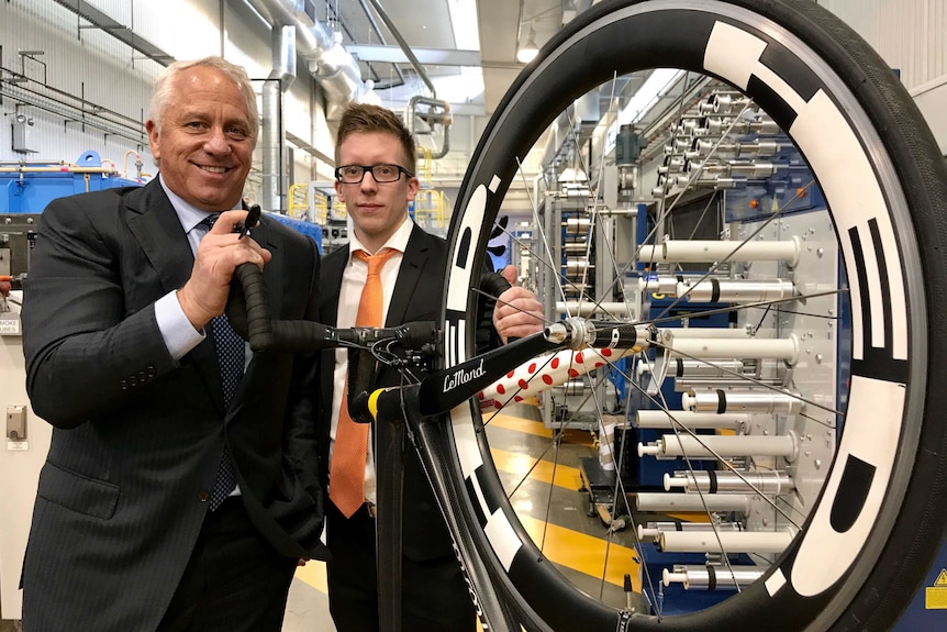 Greg LeMond in Geelong to sign the deal worth $58 million to license Deakin University's carbon fibre manufacturing process.