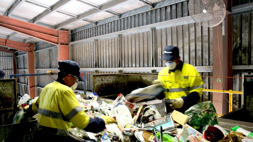 Sorting recycling